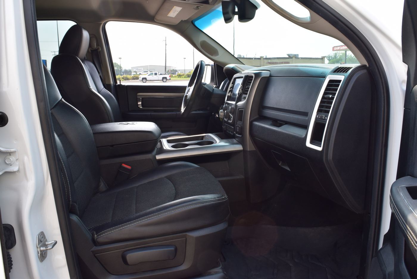 2018 Ram 1500 Sport photo 11
